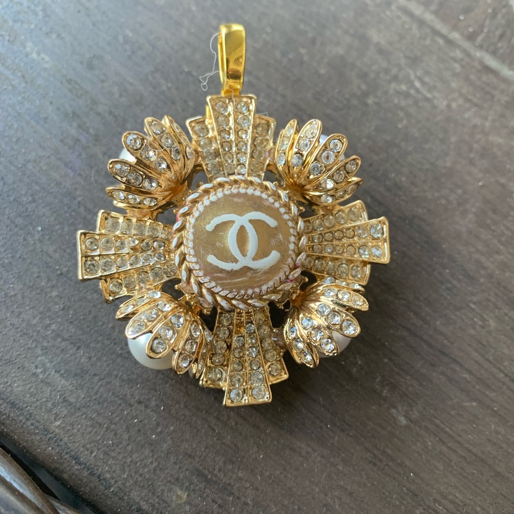 Chanel Authentic Pendant